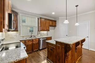 2500 Rockbrook Dr, Lewisville, TX 75067 - Photo 10