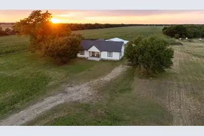 300 Grellhesl, West, TX 76691 - Photo 2