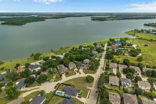606 Hillside Cir, Little Elm, TX 75068 - Photo 34