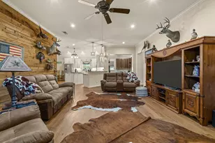 606 Hillside Cir, Little Elm, TX 75068 - Photo 18