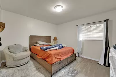 342 Meadowhill Drive, Garland, TX 75043 - Photo 8