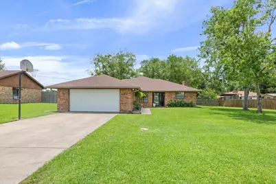 118 Rocky Creek Avenue, Groesbeck, TX 76642 - Photo 32