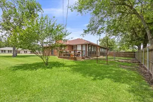 118 Rocky Creek Ave, Groesbeck, TX 76642 - Photo 30