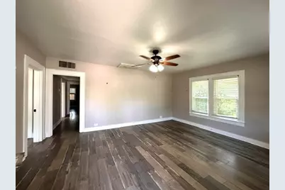 2403 Austin Avenue, Brownwood, TX 76801 - Photo 4