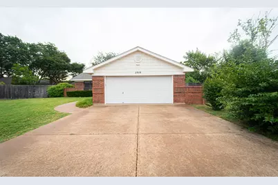 2918 Oak Ridge Court, Abilene, TX 79606 - Photo 1