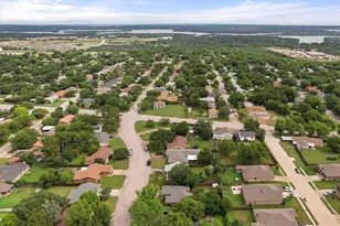 728 Saddle Rd, White Settlement, TX 76108 - Photo 30