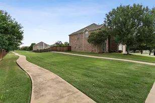 10513 Donnis Dr, Fort Worth, TX 76244 - Photo 4
