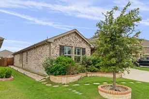 1512 Berry Rdg Trl, Aubrey, TX 76227 - Photo 4