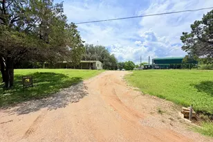 646 County Rd 1304, Morgan, TX 76671 - Photo 2