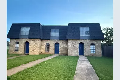2742 Saint George Place, Arlington, TX 76015 - Photo 2