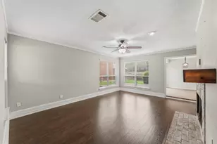 2924 Peninsula Way, Carrollton, TX 75007 - Photo 6