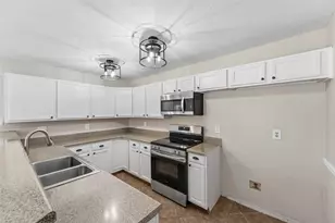 2924 Peninsula Way, Carrollton, TX 75007 - Photo 8