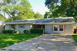 302 Glen Oaks Rd, Bonham, TX 75418 - Photo 1