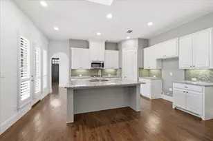 531 Sandy Ln, Flower Mound, TX 75022 - Photo 2