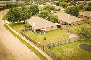600 Fossil Wood Dr, Saginaw, TX 76179 - Photo 2