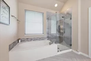 8106 Summerleaf Dr, Arlington, TX 76001 - Photo 18