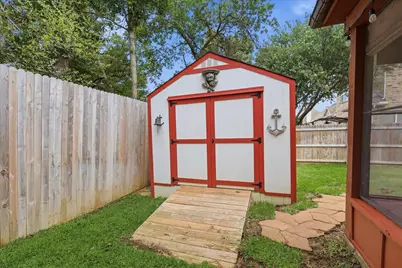 8106 Summerleaf Drive, Arlington, TX 76001 - Photo 30