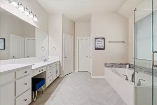 8106 Summerleaf Dr, Arlington, TX 76001 - Photo 16