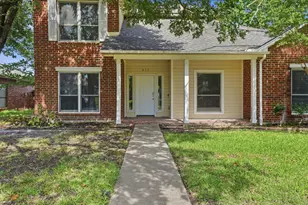 512 Buttercup Trail, Mesquite, TX 75149 - Photo 2