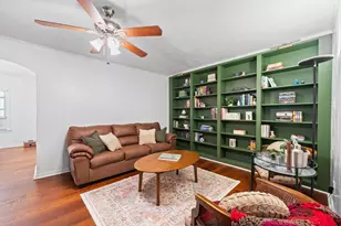 602 Harrisdale Ave, River Oaks, TX 76114 - Photo 4