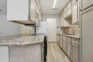 5717 Cedar Ridge Dr, Arlington, TX 76017 - Photo 14