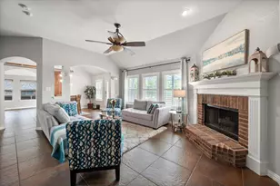 905 Killian Dr, Mansfield, TX 76063 - Photo 14