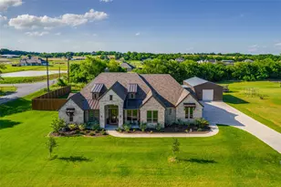 1800 Limestone Ln, Van Alstyne, TX 75495 - Photo 1
