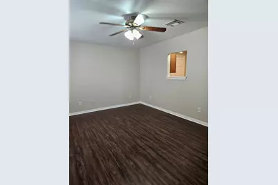 217 E Craven Avenue #C & D, Lacy Lakeview, TX 76705 - Photo 18