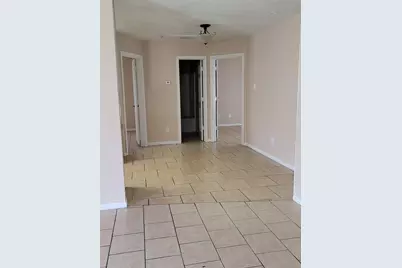 217 E Craven Avenue #C & D, Lacy Lakeview, TX 76705 - Photo 4