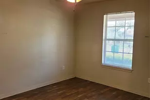 219-221 E Craven Ave, Lacy Lakeview, TX 76705 - Photo 10