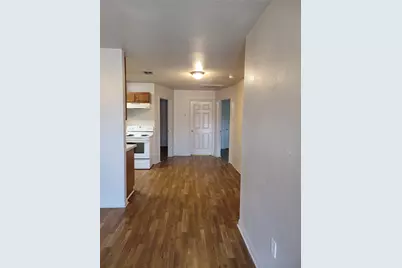219-221 E Craven Avenue, Lacy Lakeview, TX 76705 - Photo 12