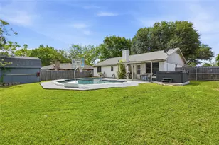 1701 Tobie Layne St, Benbrook, TX 76126 - Photo 2