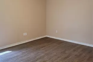 223-225 E Craven Ave, Lacy Lakeview, TX 76705 - Photo 4
