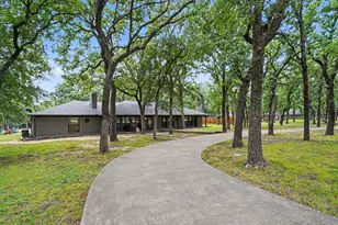 1908 Thousand Oaks Dr, Burleson, TX 76028 - Photo 1
