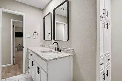 1908 Thousand Oaks Drive, Burleson, TX 76028 - Photo 22