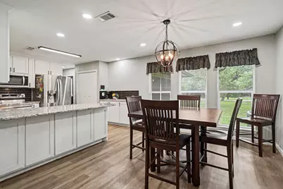 1908 Thousand Oaks Drive, Burleson, TX 76028 - Photo 8