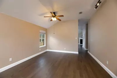 934 Plumeria Drive, Arlington, TX 76002 - Photo 8