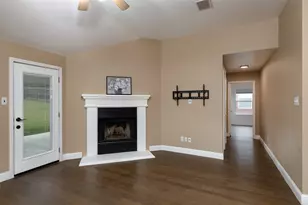 934 Plumeria Dr, Arlington, TX 76002 - Photo 14
