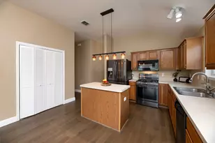 934 Plumeria Dr, Arlington, TX 76002 - Photo 12