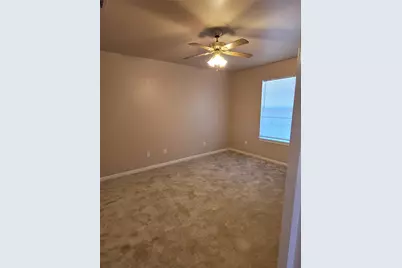 227-229 E Craven Avenue, Lacy Lakeview, TX 76705 - Photo 10