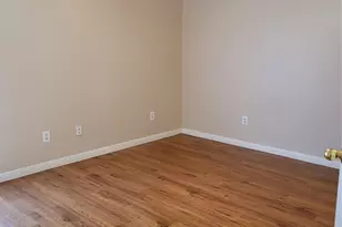 231-233 E Craven Ave, Lacy Lakeview, TX 76705 - Photo 4
