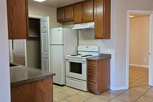 231-233 E Craven Ave, Lacy Lakeview, TX 76705 - Photo 10