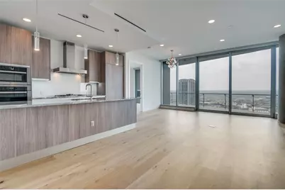 3130 N Harwood Street #1802, Dallas, TX 75201 - Photo 1
