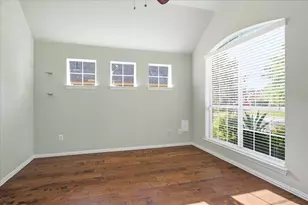 617 Catalpa Rd, Fort Worth, TX 76131 - Photo 6