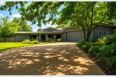 705 10th Street, Mineral Wells, TX 76067 - Photo 2