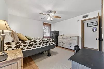 724 Oak Park Drive, Azle, TX 76020 - Photo 10