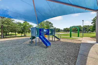 724 Oak Park Drive, Azle, TX 76020 - Photo 20