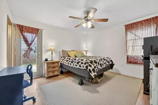 724 Oak Park Dr, Azle, TX 76020 - Photo 24