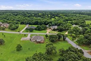 1005 Catalina Dr, Bells, TX 75414 - Photo 38