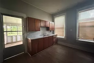 430 Faucett St, Blossom, TX 75416 - Photo 4